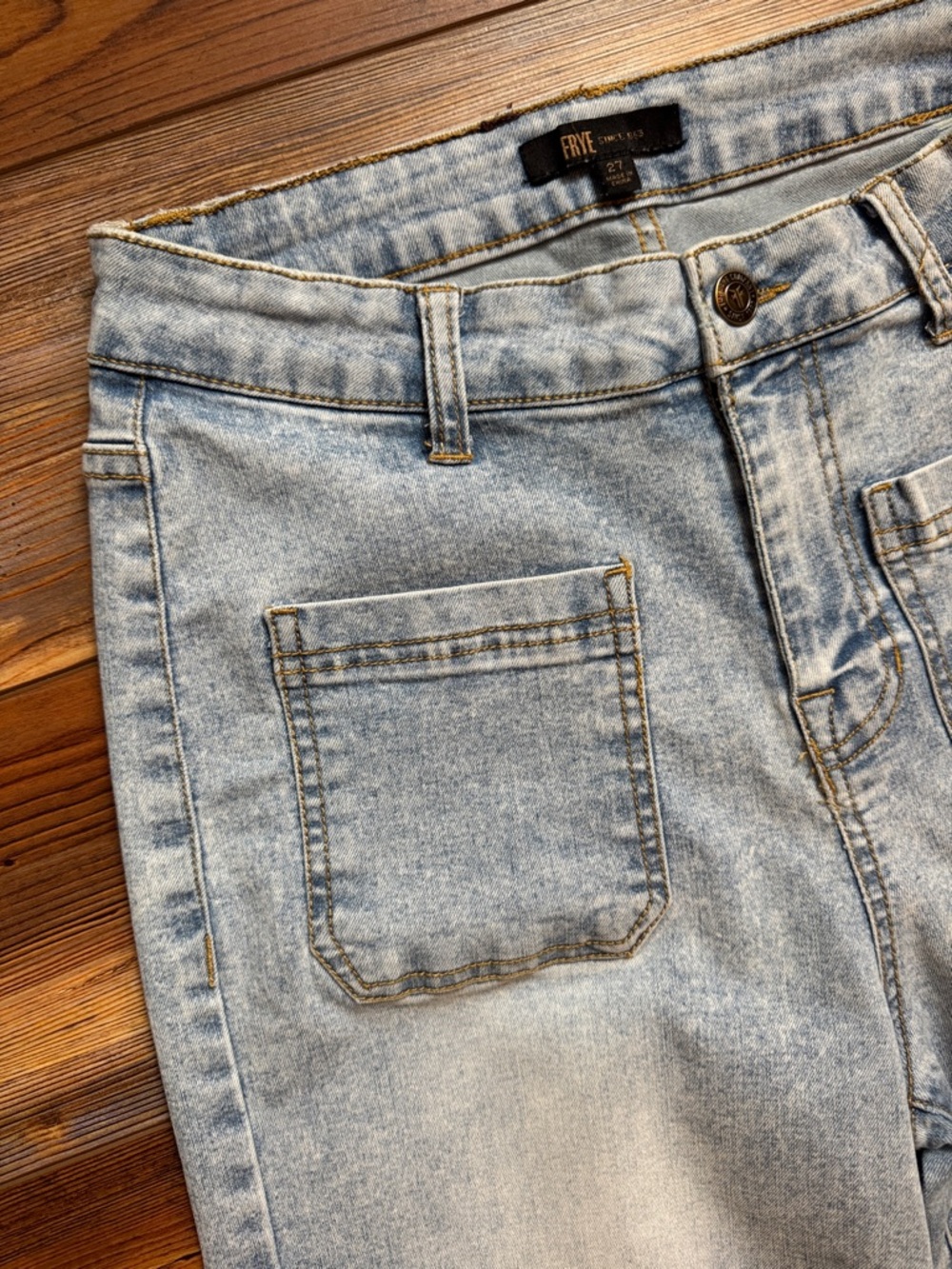 Frye High-Rise Wide Leg Jeans Size 27 Light Wash Raw Hem - Picture 3 of 6